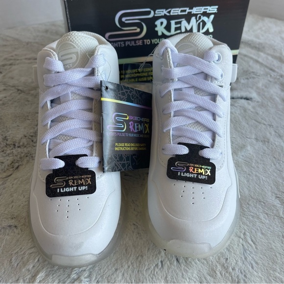Skechers Remix Kids White Light-Up Sneakers New Size 13 Little Girls - Picture 3 of 9